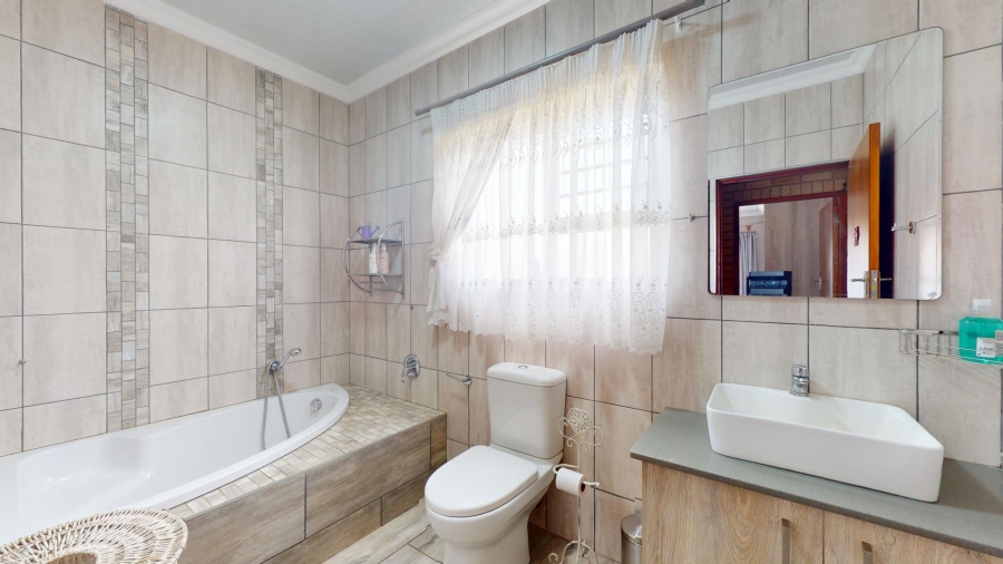 17 Bedroom Property for Sale in Vyfhoek A H North West